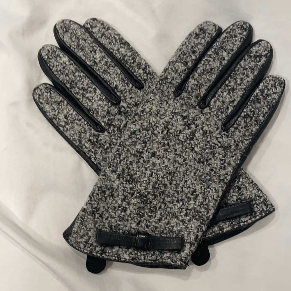 Faux Leather Gloves